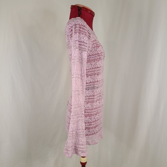 Jessica Simpson Maternity Lavender Floral Lace Bell Sleeve Top - Picture 3 of 12